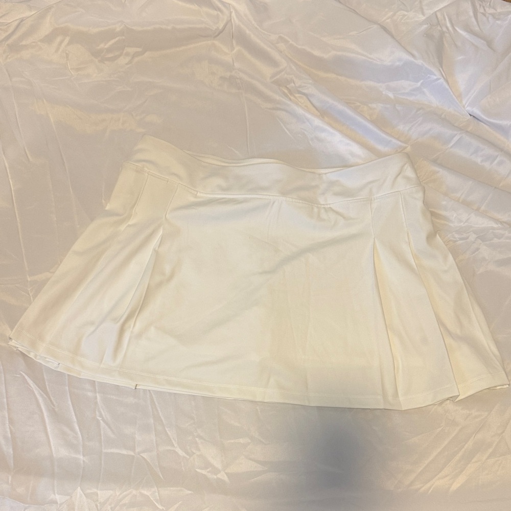 Tommy Bahama white Golf Skirt